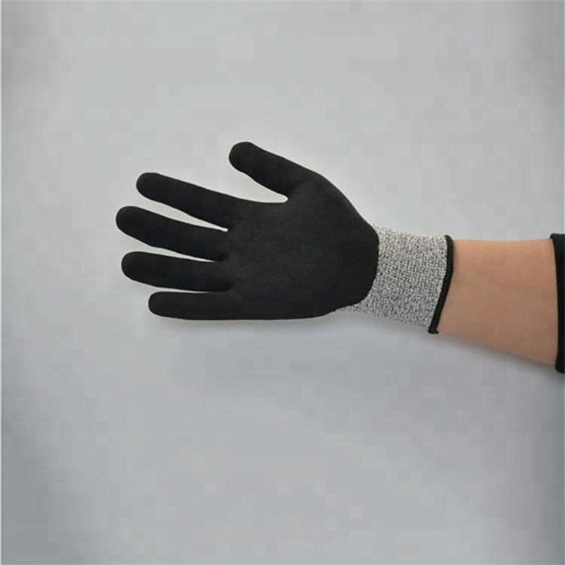 Промышленные перчатки из HPPE, 13 г, устойчивые к порезам, с песчаным нитриловым покрытием на ладони