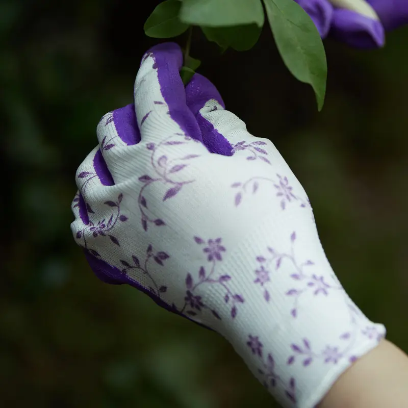 garden gloves